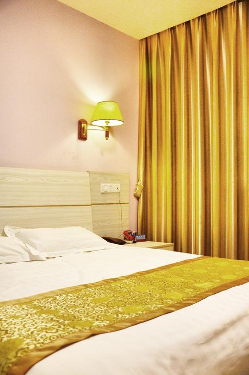 Nafee Hotel Zhenjiang  Δωμάτιο φωτογραφία